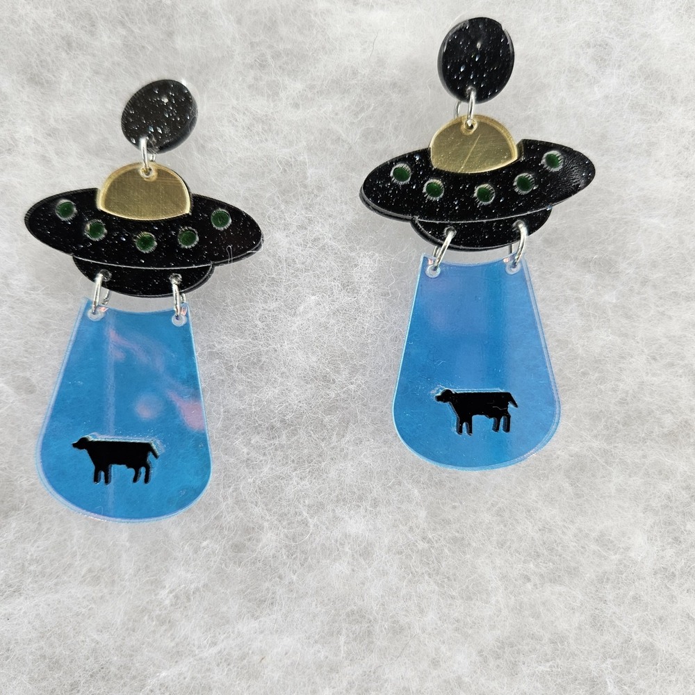 Alien Earrings Fun earrings OOTD earrings Cow Abduction Purple Blue Iridescent - Picture 6 of 7